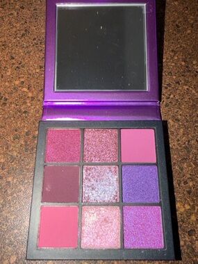 💜✨HUDA BEAUTY Amethyst Obsessions Palette - Purple & Pink